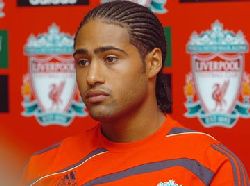 Лучший защитник футбольного клуба «Ливерпуль» - Глен Джонсон