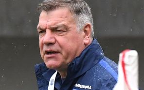 Сэм Эллардайс покинул пост главного тренера сборной Англии по футболу